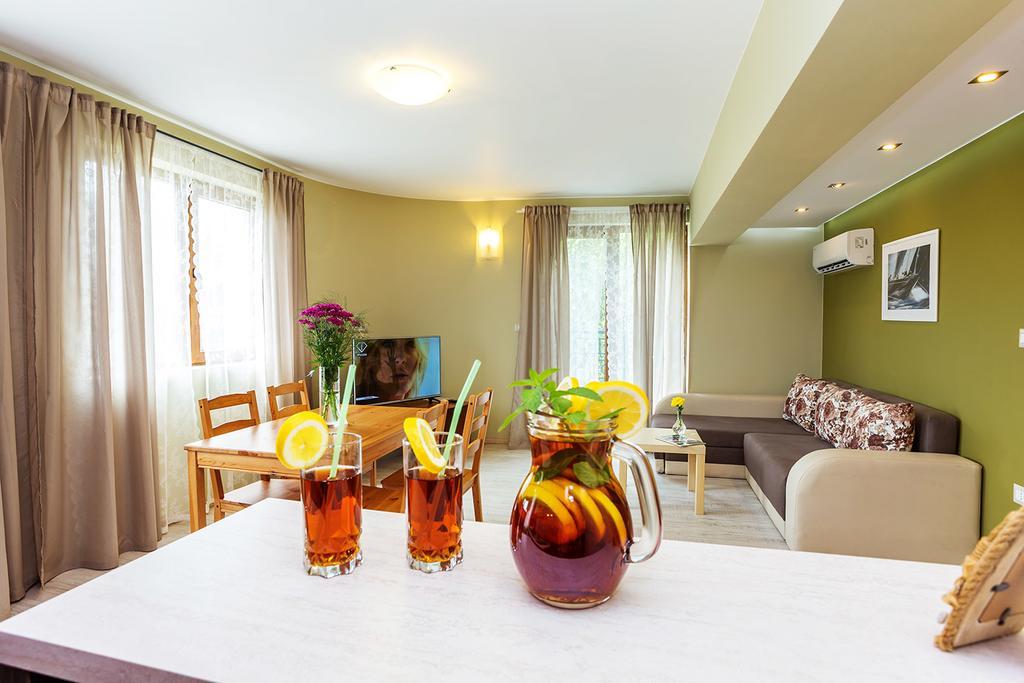 Aparthotel Prostor Каварна Экстерьер фото